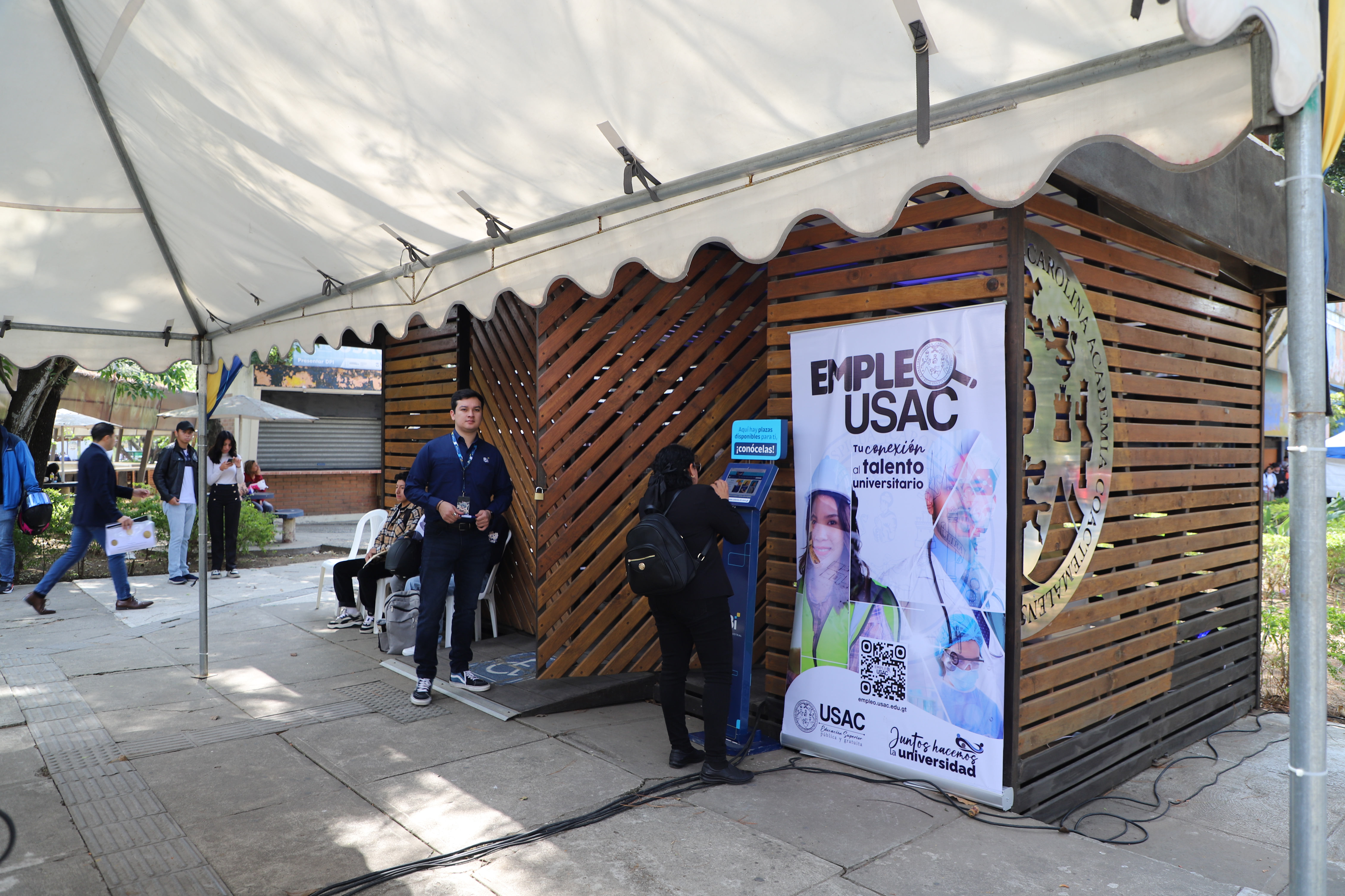 Inauguración del Kiosco de Empleo USAC